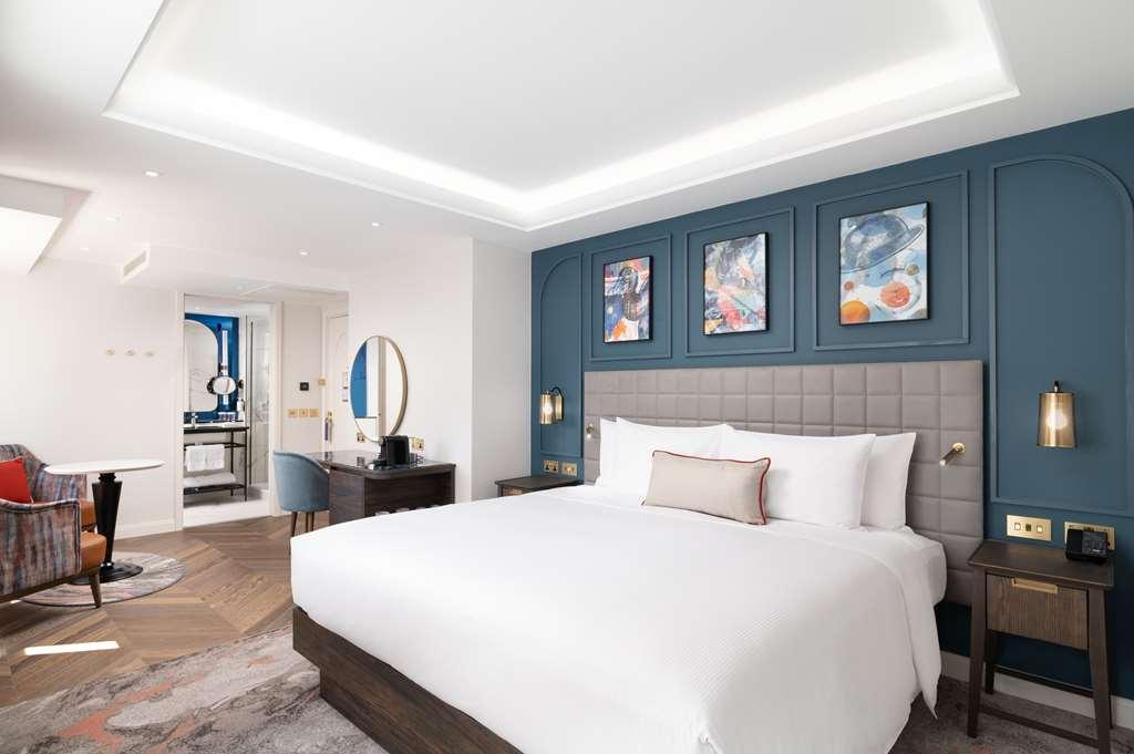 Lost St Pauls London, Curio Collection By Hilton 4* Londra